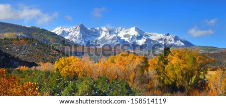 Panoramic view of Gunnison national forest in autumn