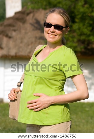 Pregnant woman-6th month