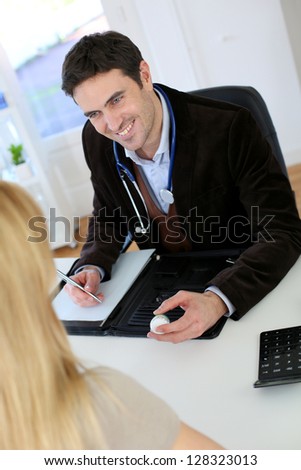 Lawyer meeting woman willing to open business