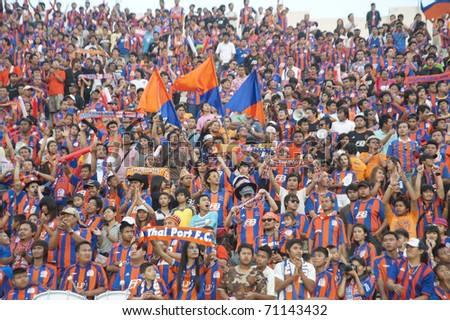 BANGKOK THAILAND- FEB 13: Fan Club of Thai port in Toyota Fremeir Cup between Thai Port Fc vs  Shonan Bellmare on February 13, 2010 in Supachalasai National Stadium Bangkok Thailand