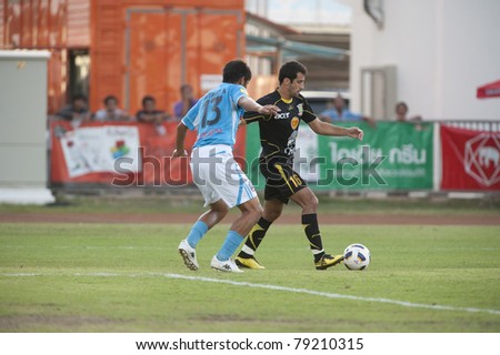 SAMUTSONGKHRAM  THAILAND- JUN 12 : V.Carvalho in action during Thai Premier League (TPL) between Samutsongkhram Fc (Blue) vs Army Utd (Black) on Jun 12, 2011 at Samutsongkhram, Thailand
