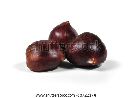 it photographs of first plane of three chestnuts with white bottom