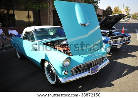 BAKERSFIELD, CA - OCT 10: 1956 Ford Thunderbird, one of four hundred custom vehicles on display in the downtown area for the Highway 99 Cruise \