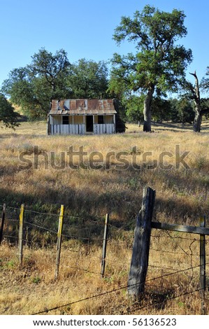 An abandoned ranch house in the foothills of the Sierra Nevada Range, California
