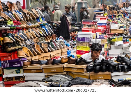 DELHI , INDIA - JANUARY 24, 2015: Indian street market near Connaught Place Delhi, India.