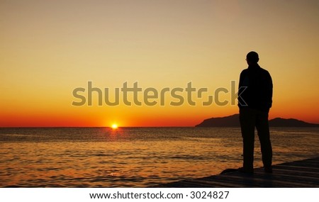 ))*(( صـوره مـنـي وصـوره مـنـك ))*(( - صفحة 12 Stock-photo-man-silhouette-on-the-sunset-on-sea-pier-3024827