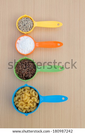 measuring cups,colorful cups