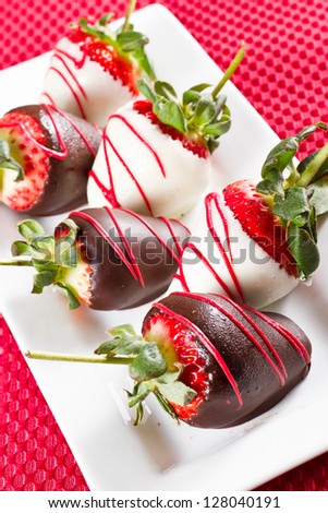 chocolate covered strawberries with dark and white chocolate