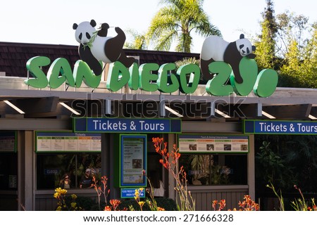 San Diego Zoo, San Diego, California - February 07 : Zoo entrance late afternoon with no now in line, February 07 2015 in San Diego Zoo, San Diego, California.