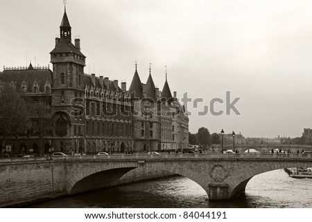 Castle of the Conciergerie and the bridge Changed. Paris, France.