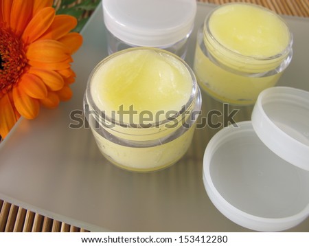 Lip balm with honey