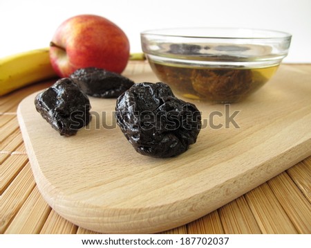 Dried plums an other fruits