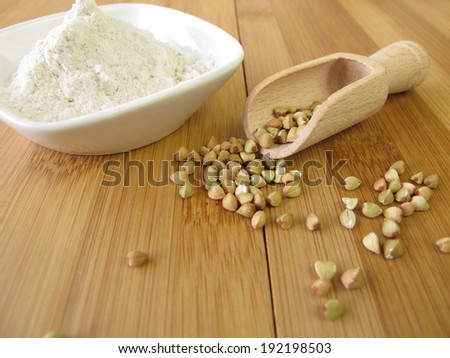 Buckwheat and wholemeal buckwheat flour