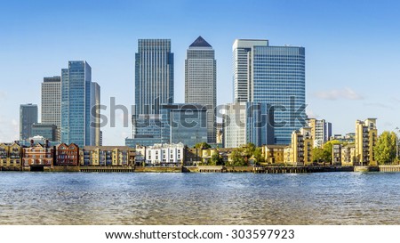 Canary Wharf view from Greenwich. Includes: Credit Suisse, Morgan Stanley, HSBC Group Head Office, Canary Wharf Tower, Citigroup Centre, One Churchill Place(Barclays) and Riverside apartment.