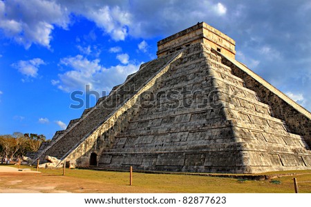 Mayan Pyramid Snake