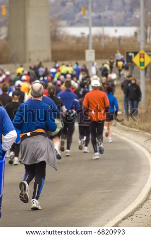 Runners in 2007 Around the Bay Race (Hamilton, Ontario)
