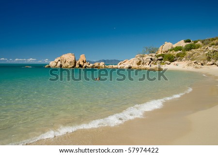 stock photo : Horseshoe Bay, Bowen, Queensland. Save to a lightbox ▼