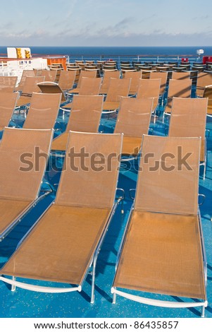 outdoor relaxation area on stern of cruise liner