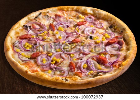 Rustic pizza with sausage, corn and onion - isolated\
Collection of dozens of various pizza (30 items)