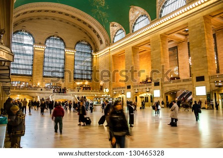 NEW YORK CITY - NOVEMBER 9 : Interior of the Grand Central Station Crowded with Commuters and Tourists. The Station is the Largest in the Wordl by Number of Platforms. New York - NY, November 9, 2010.