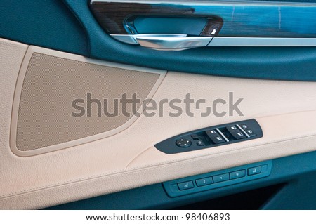 Comfort switchs in the panel door