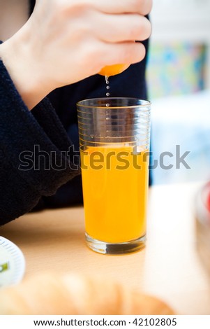 fresh squeezed orange juice, indoor shot