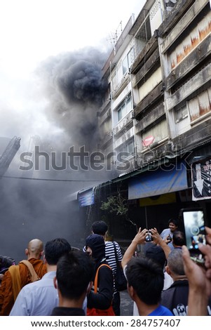 CHIANGMAI THAILAND - JUNE 5 : Warorot market fire. Fire the old market of the city. The latest fire was burning fabric store damaged several shops. on June 5 , 2015 in Chiang Mai,Thailand.