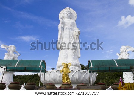 The white jade bodhisattva guan yin pavillion; The most beautiful statue of chaste, the best in southem Thailand.