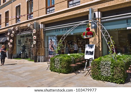 LONDON, UK-MAY 25:Mary Quant and Liz Earle\'s shops decorated with flowers for the Annual Chelsea in Bloom competition, whose theme is the Queen\'s diamond jubilee.May 25, 2012 in London UK.