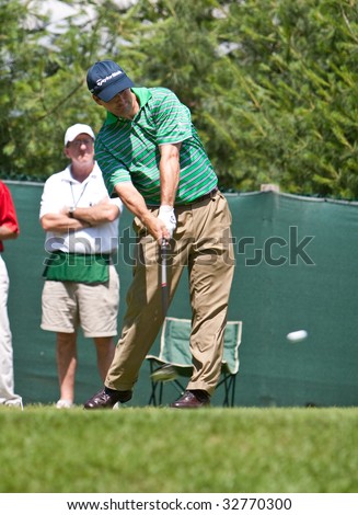 CROMWELL, CT - JUNE 27: Golfer Charles Warren tees off on the 1ost tee at the Travelers Championship at TPC River Highlands Golf Course on June 27, 2009 in Cromwell, CT