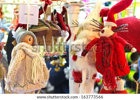 LE MONT SAINT MICHEL,FRANCE - DECEMBER 28 : Woolen dolls in the gift shop  on December 28, 2012 in Mont Saint Michel. Normandy, France