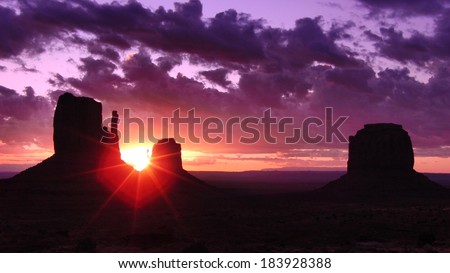 Monument Valley 09 Sunrise Left & Right Mitten Butte Arizona and Utah