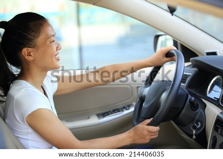 woman driver driving in car