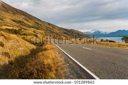Road to Pukaki Lake and Southern Alps, New Zealand