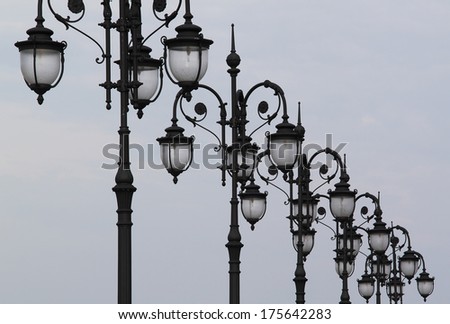 Street lighting, lantern