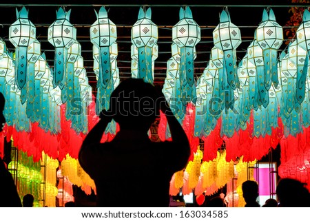 CHIANG MAI THAILAND - Nov 13 : Yee-Peng festival  is the important tradition of northern region. Peoples celebrate with traditional lanterns in town. Nov 13,2013 in  Chiangmai, Thailand.