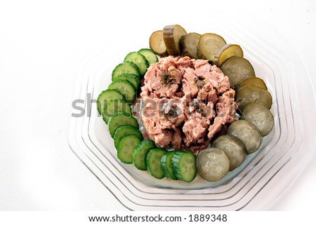 White meat tuna & pickles