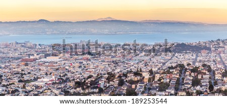 San Francisco skyline, panoramic view from Twin Peaks, California