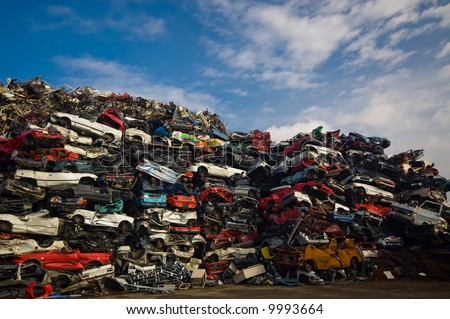 stock-photo-a-lot-of-used-cars-in-the-junkyard-9993664.jpg