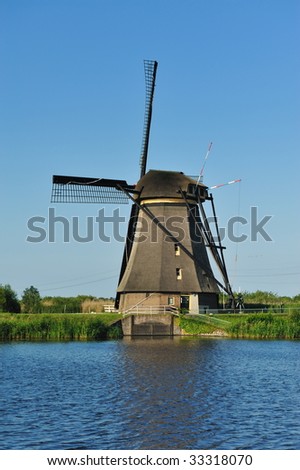 beautiful windmill landscape at kinderdijk in the netherlands near Rotterdam
