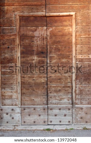 Old Wooden Door - Simple Italian Tuscany Style