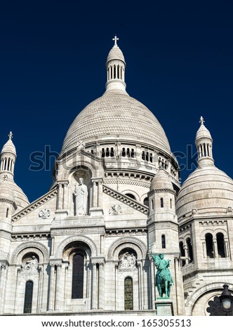 The Basilica of the Sacred Heart of Jesus (Basilique du Sacre-Coeur) on  Montmartre hill, Paris