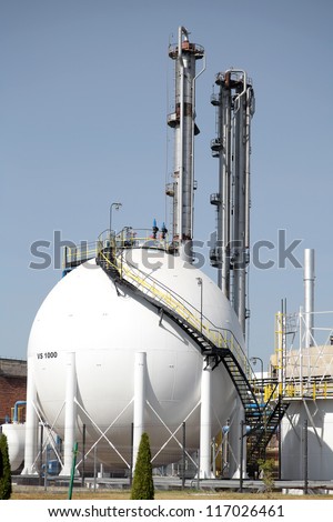 Color pictures of facilities in a chemical factory