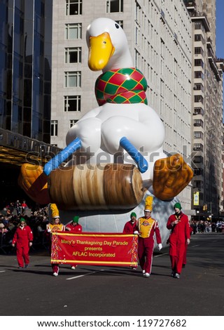 NEW YORK - NOVEMBER 22: AFLAC balloon is flown at the 86th Annual Macy\'s Thanksgiving Day Parade on November 22, 2012 in New York City.