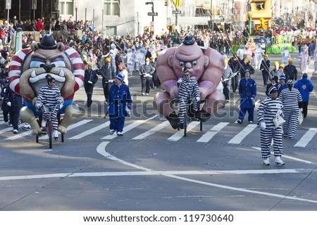 NEW YORK - NOVEMBER 22: General atmosphere at the 86th Annual Macy\'s Thanksgiving Day Parade on November 22, 2012 in New York City.