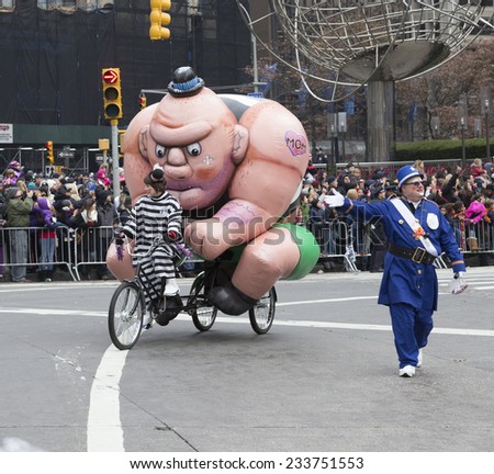 New York, NY USA - November 27, 2014: Atmosphere at the 88th Annual Macy's Thanksgiving Day Parade along Columbus Circle