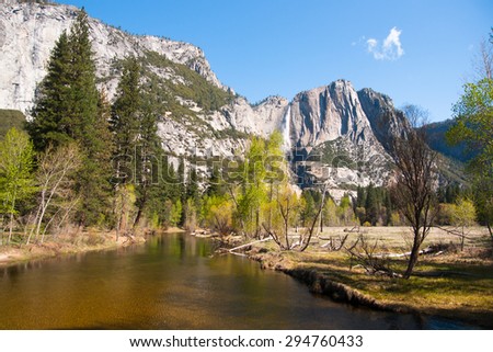 California nature travel in Yosemite valley