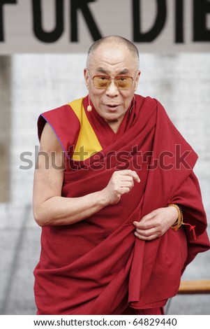 BERLIN - MAY 19 : The Dalai Lama speaks to his supporters  at the Brandenburger Gate in Berlin, 19.05.2008