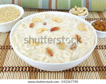 Sweet dish made from vermicelli, milk, sugar, dry grapes and cashew nuts.