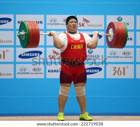 INCHEON - SEP 26:ZHOU Lulu of China in action during the 2014 Incheon Asian Games at Moonlight Festival Garden Weightlifting Venue on September 26, 2014 in Incheon, South Korea.
